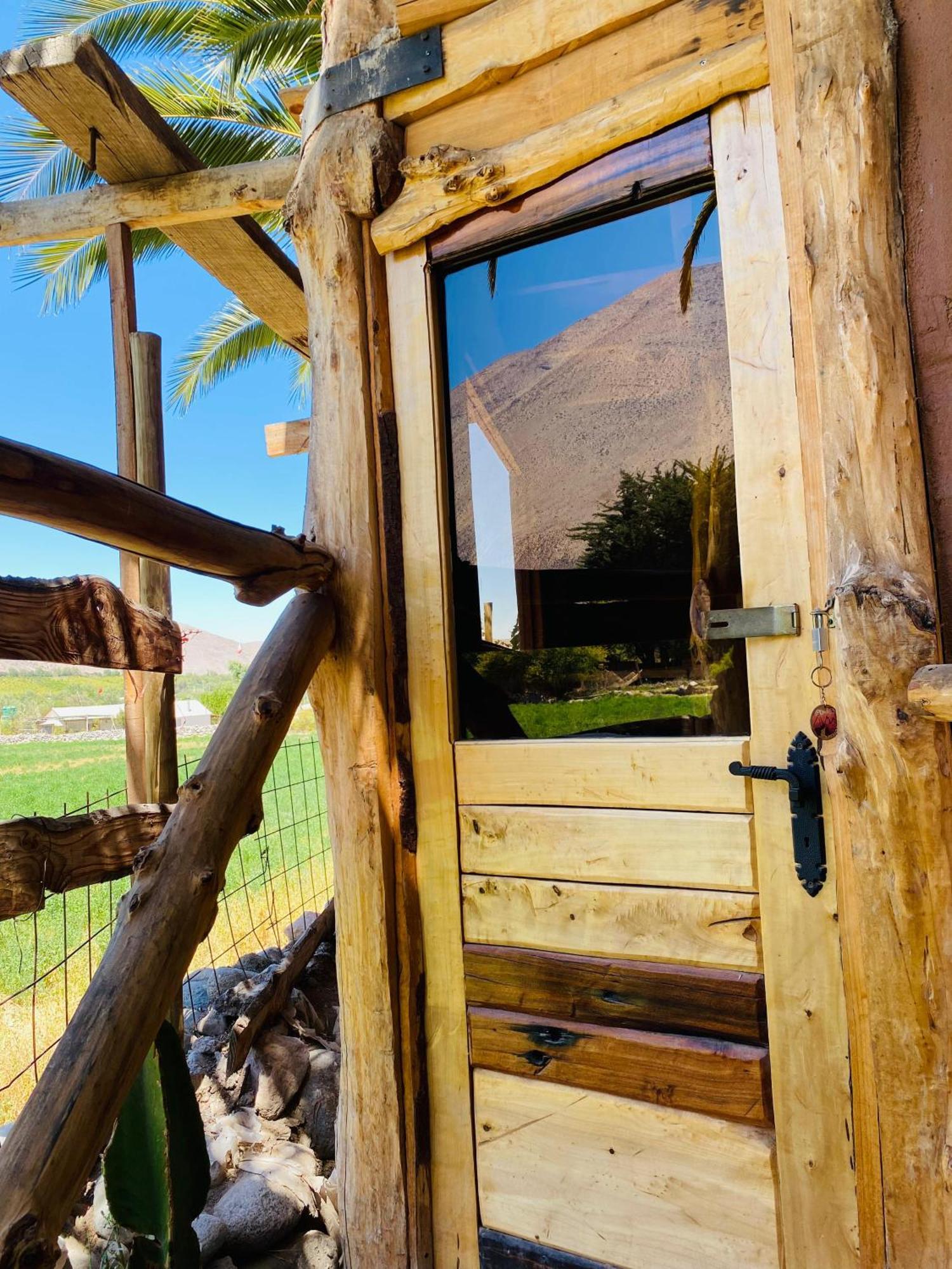 Cabanas Rusticas Olimpus Del Elqui Vicuña Екстериор снимка